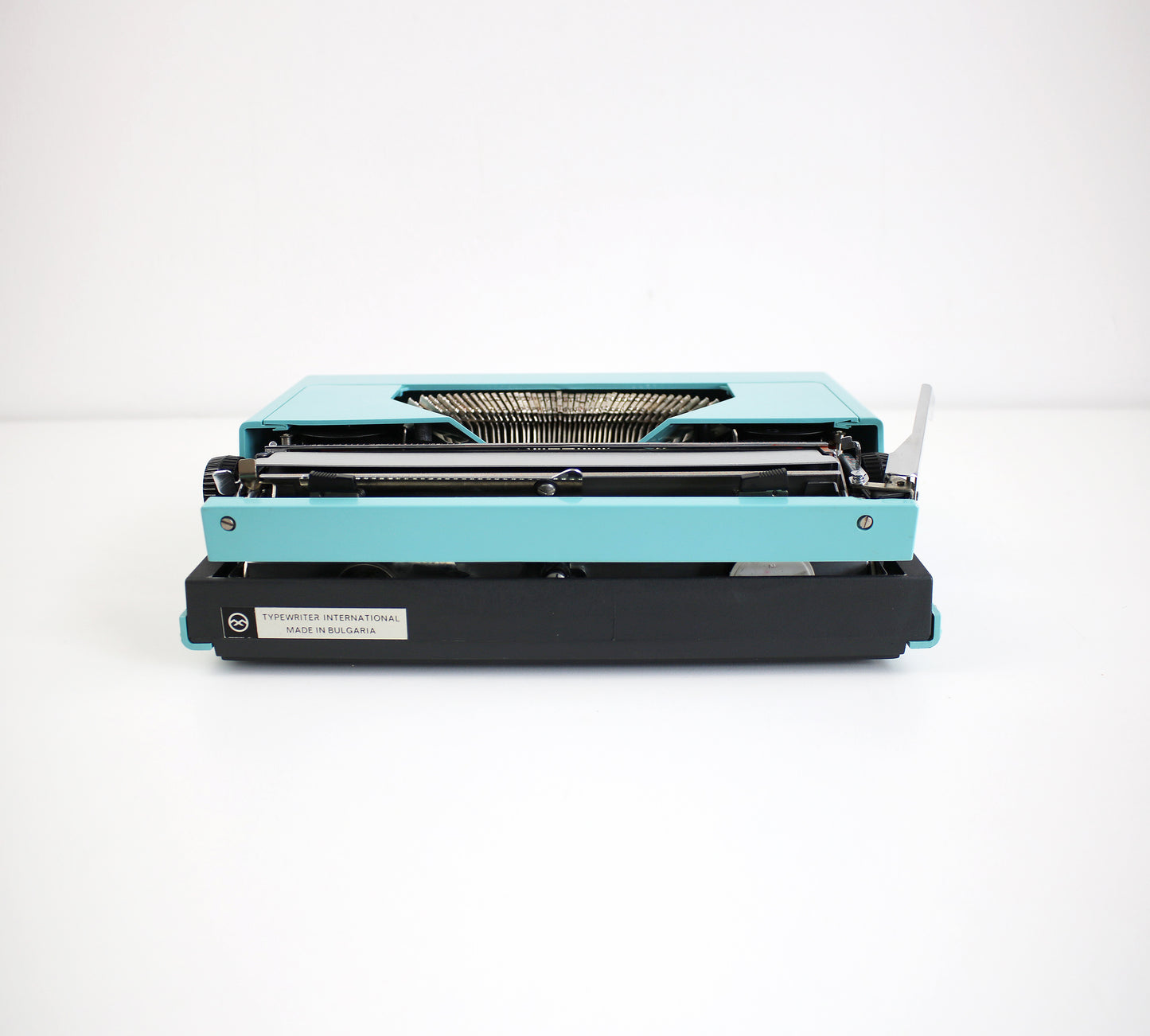 Modernist Maritsa 30 typewriter with cover - blue and black - working conditon