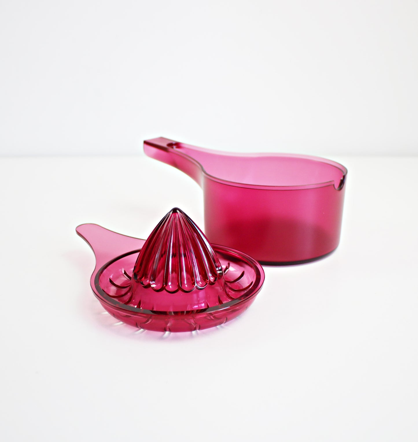 Eero Aarnio for Alessi Citrus juicer - Pomegranate rare retired Y2K colour - unused stock 2009