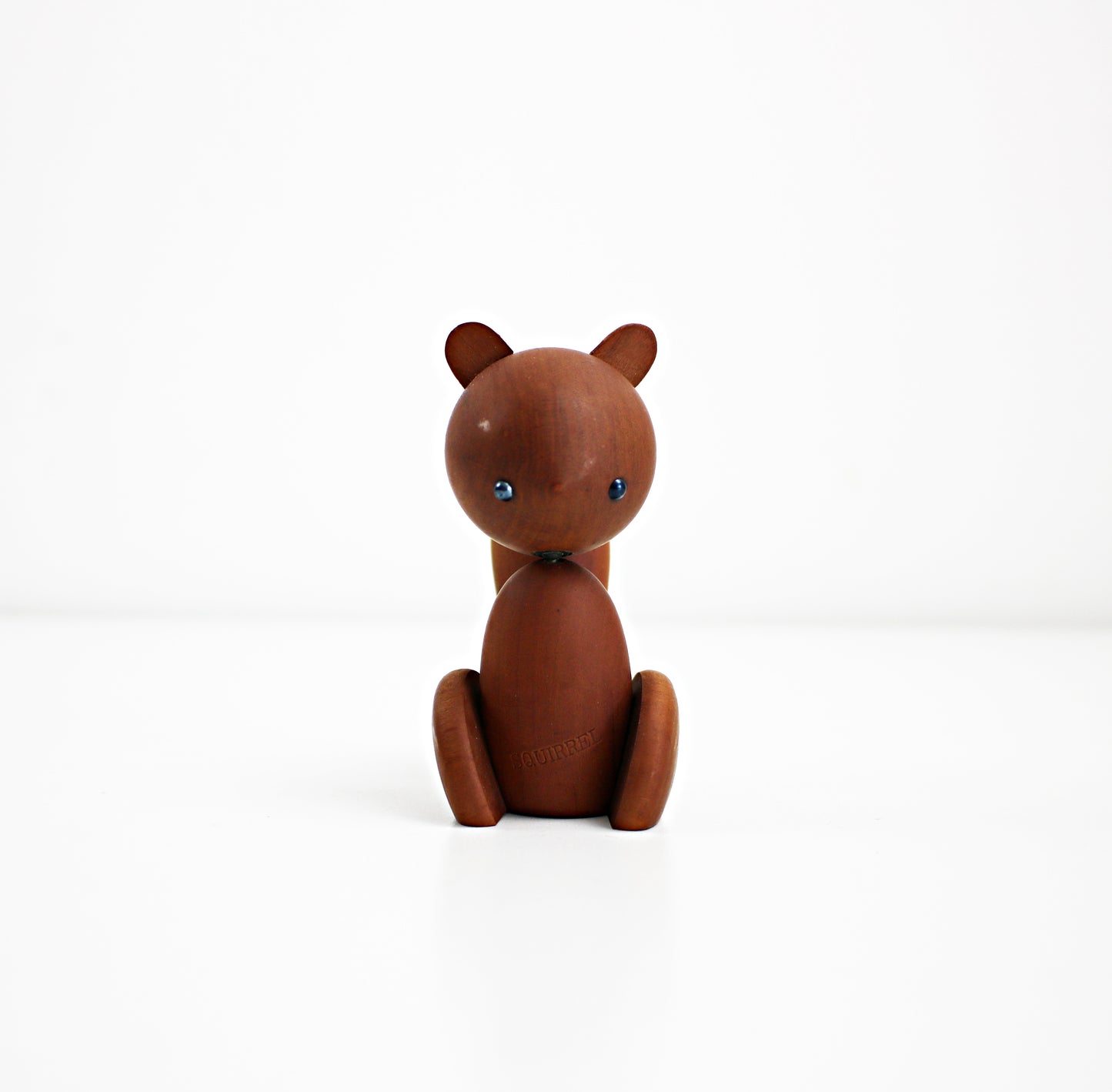 Mid century stylised wooden squirrel by Senshukai Japan boxed