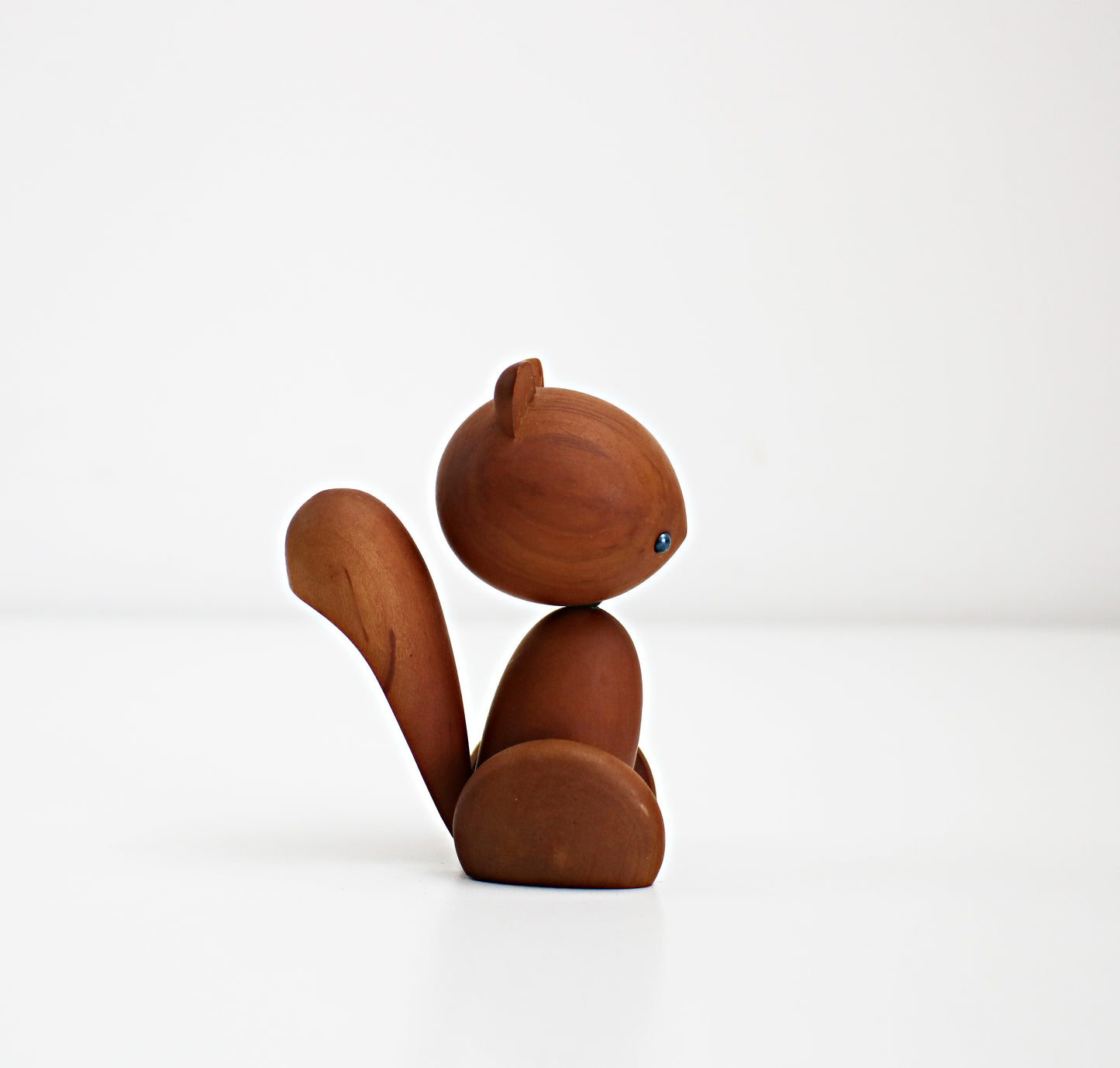 Mid century stylised wooden squirrel by Senshukai Japan boxed
