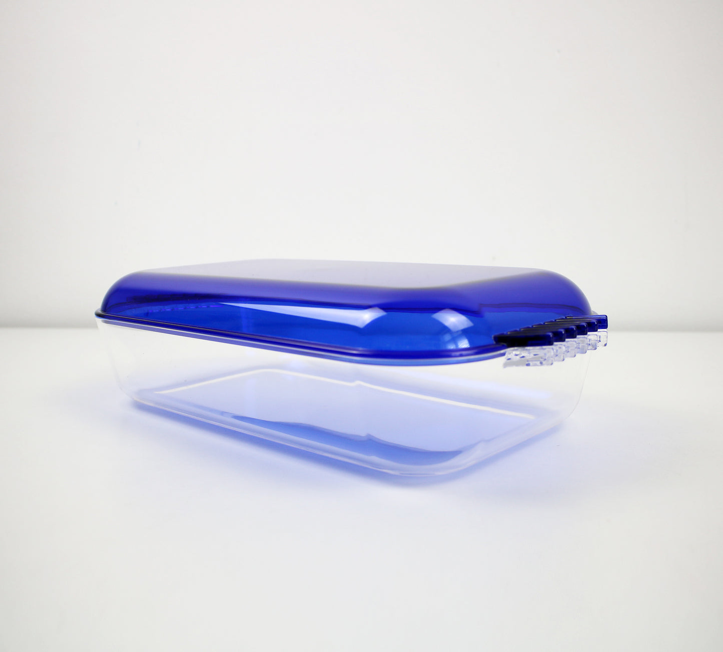 Bruno Gecchelin for Guzzini 1980s Italian acrylic / lucite storage and serving container. In and Out range.
