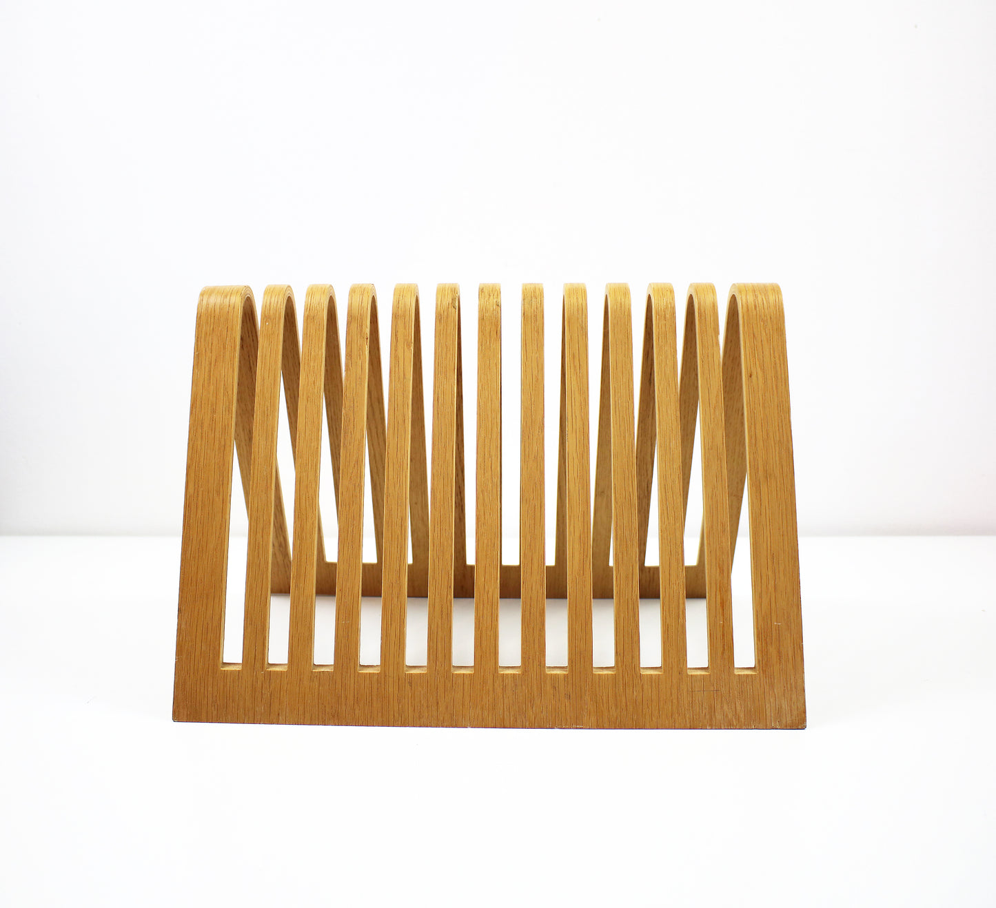 Vintage bent plywood beech veneer magazine rack / vinyl record storage 1980s 1990s