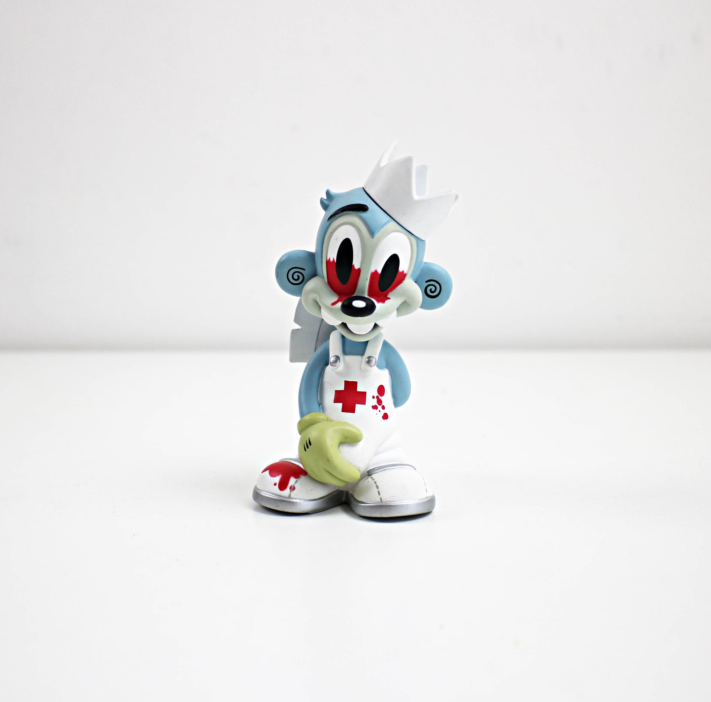 Pre-loved Tristan Eaton 2007 Billy Bananas Medic Vinyl Art Toy ThunderDog Interspectacular