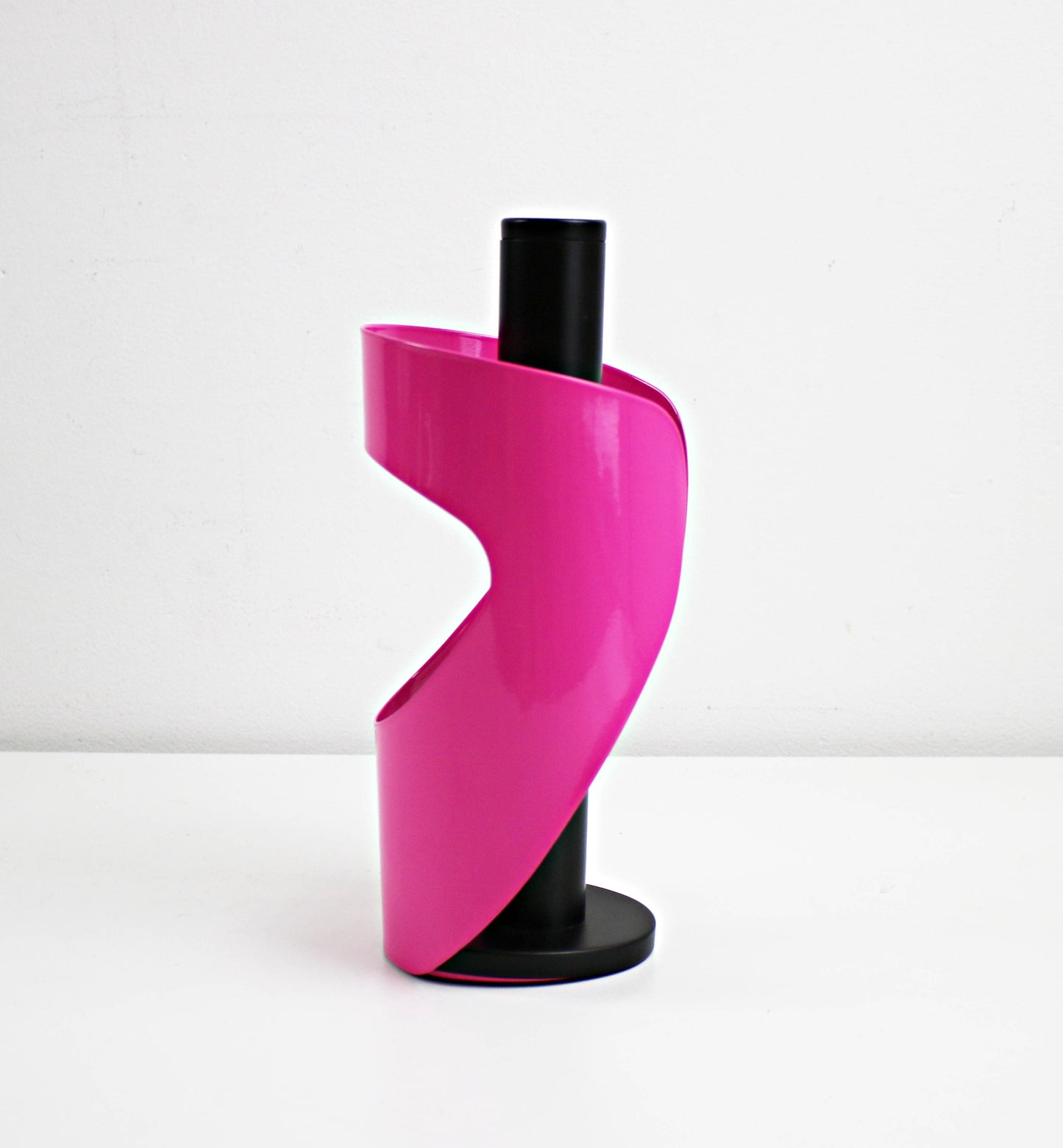 Pre-loved Sabine Stougaard for Steel Function - Pisa kitchen towel holder in bright pink and black
