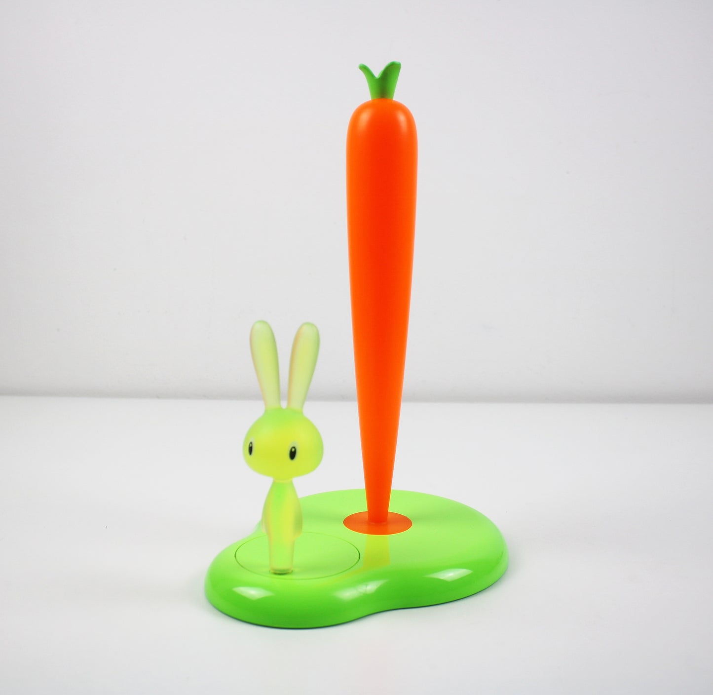 Preloved resin carrot and rabbit kitchen roll towel holder by Stefano Giovannoni for Alessi - note sizes.