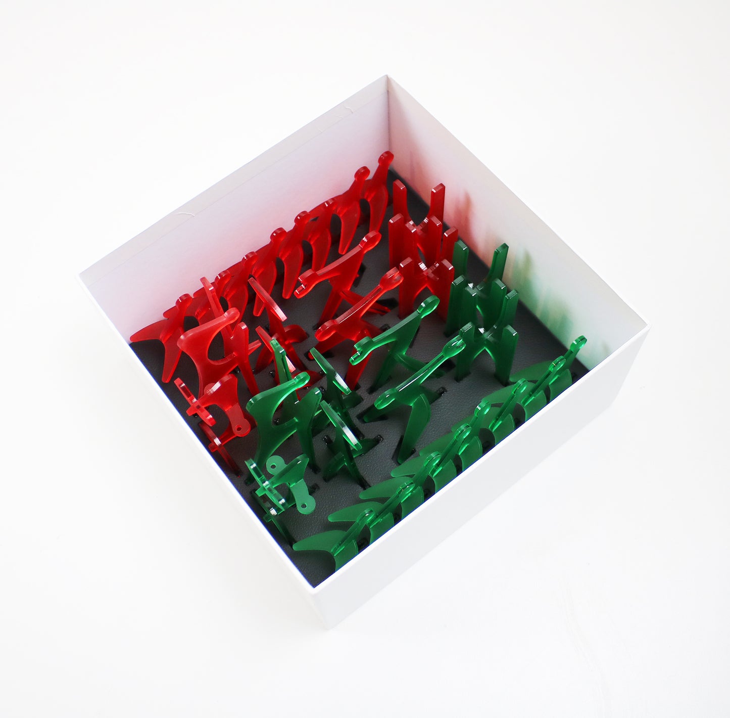 Isamu Noguchi 1944 designed modernist chess set authorised 2023 edition - unused