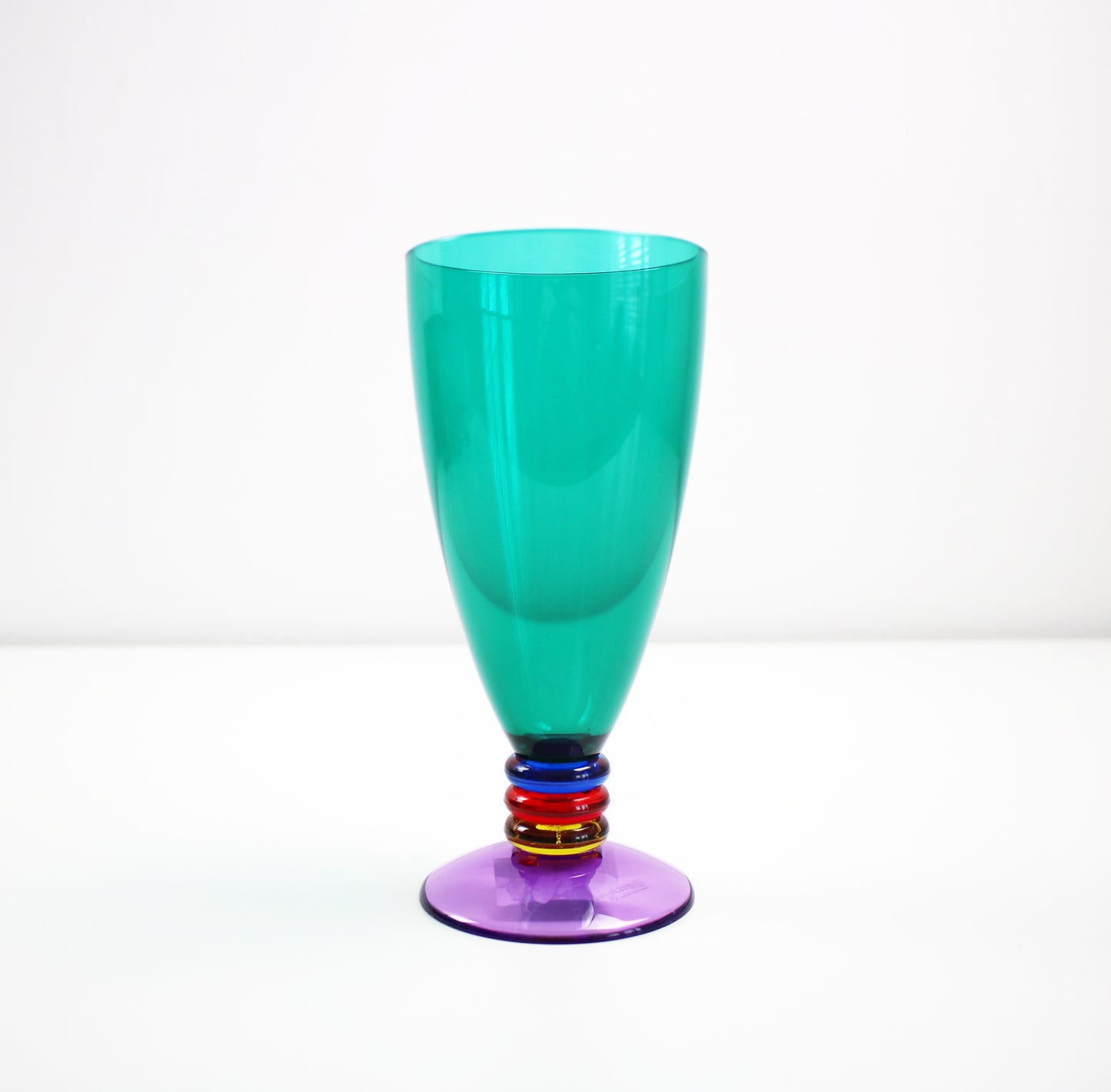 Individual 1990s acrylic stemmed tumbler by Guzzini Italy - postmodern design -unused stock