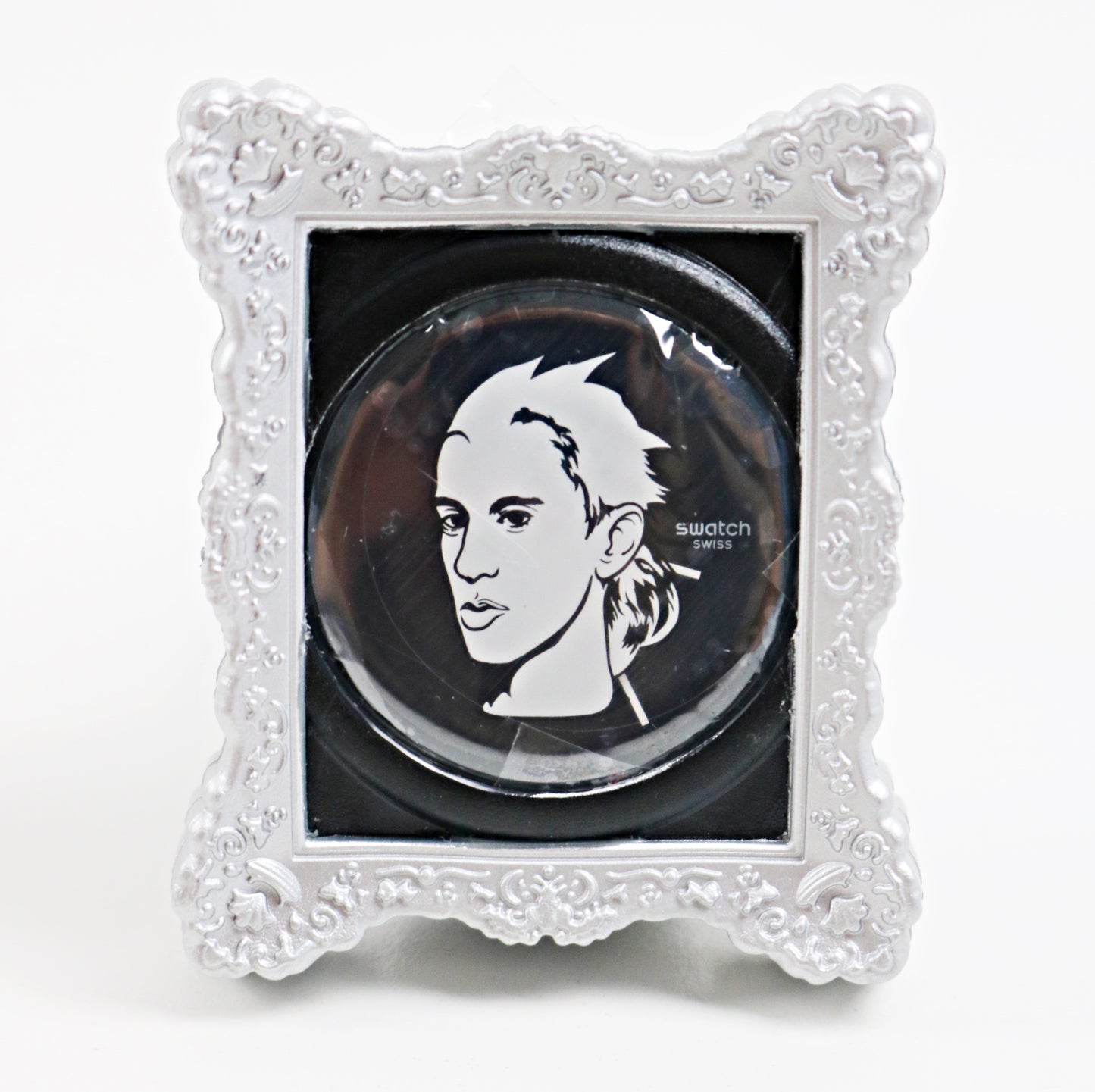 Collectibe unused Jeremy Scott Portrait Swatch watch Retired item in working order SUOZ121