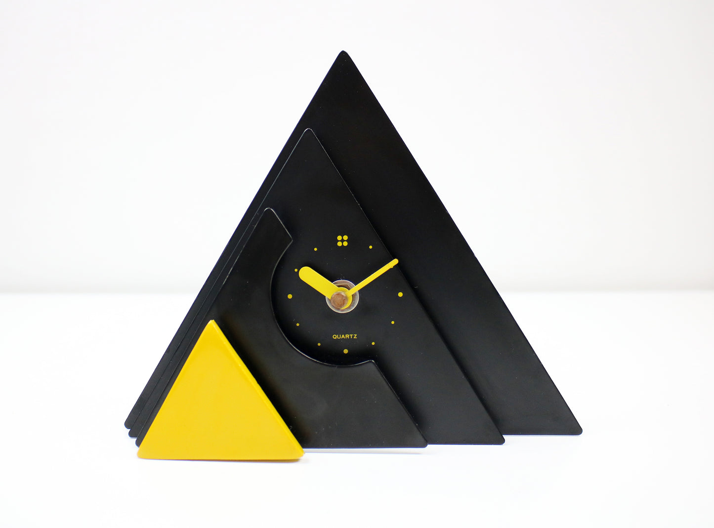 Post modern geometric mantle clock - black and yellow enamelled metal