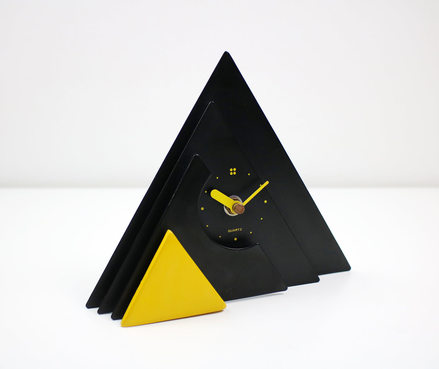 Post modern geometric mantle clock - black and yellow enamelled metal