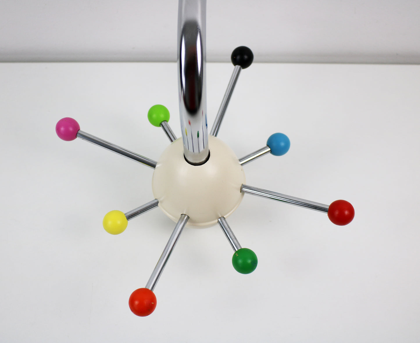 Early 2000s Saturnus coat hanger from Present Time. Preloved