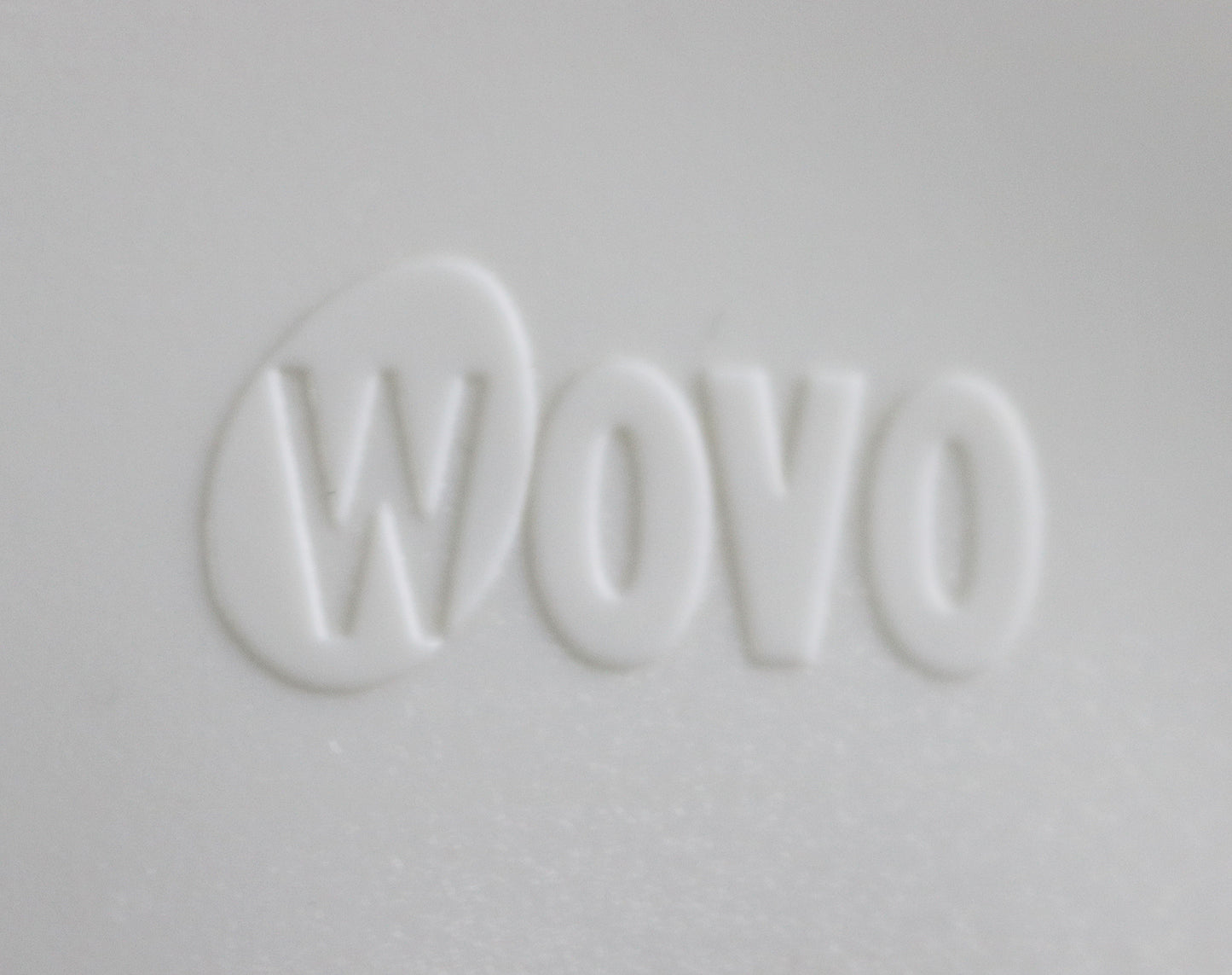 Wovo set of 3 serving bowls - white. Unused early 2000s vintage stock