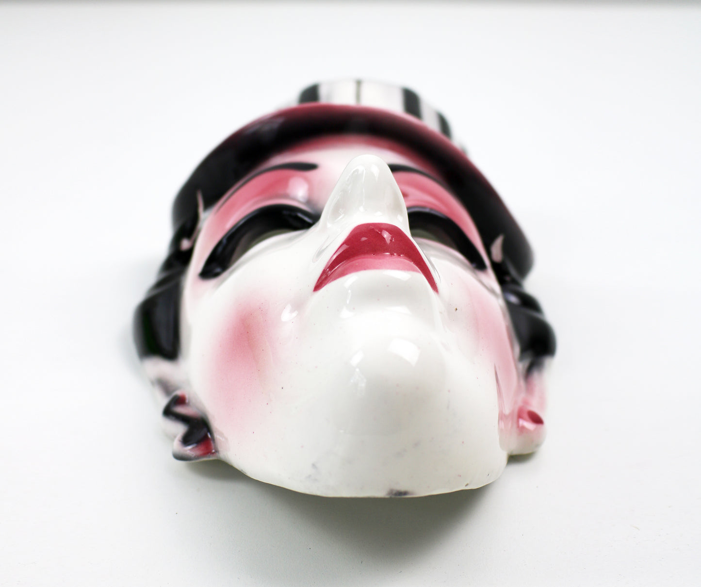 Art deco revival wall mask by Pelzman (Vandor) 1980s vintage