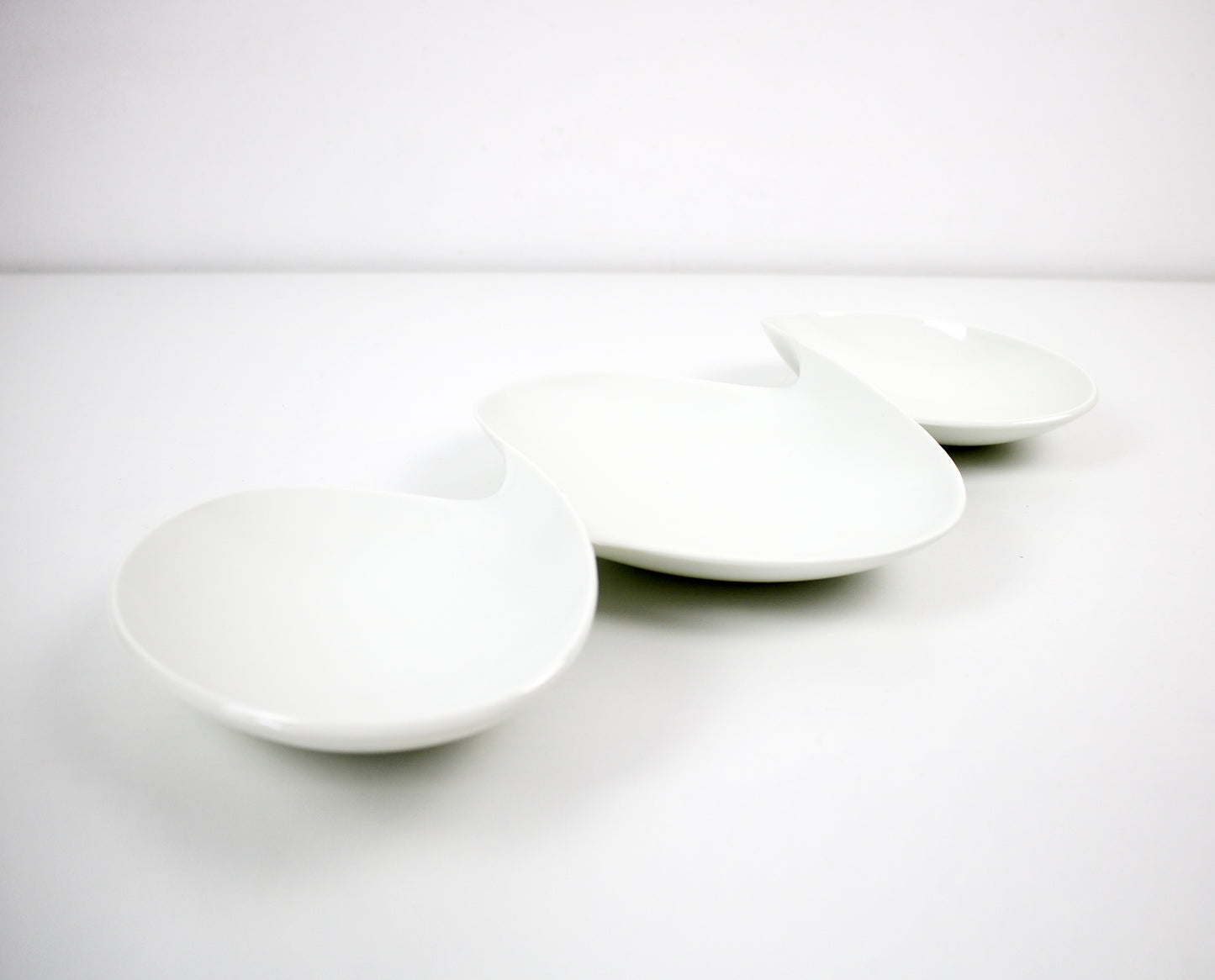 Scott Henderson 2001 Wovo Twist Bowl - white. Unused vintage stock