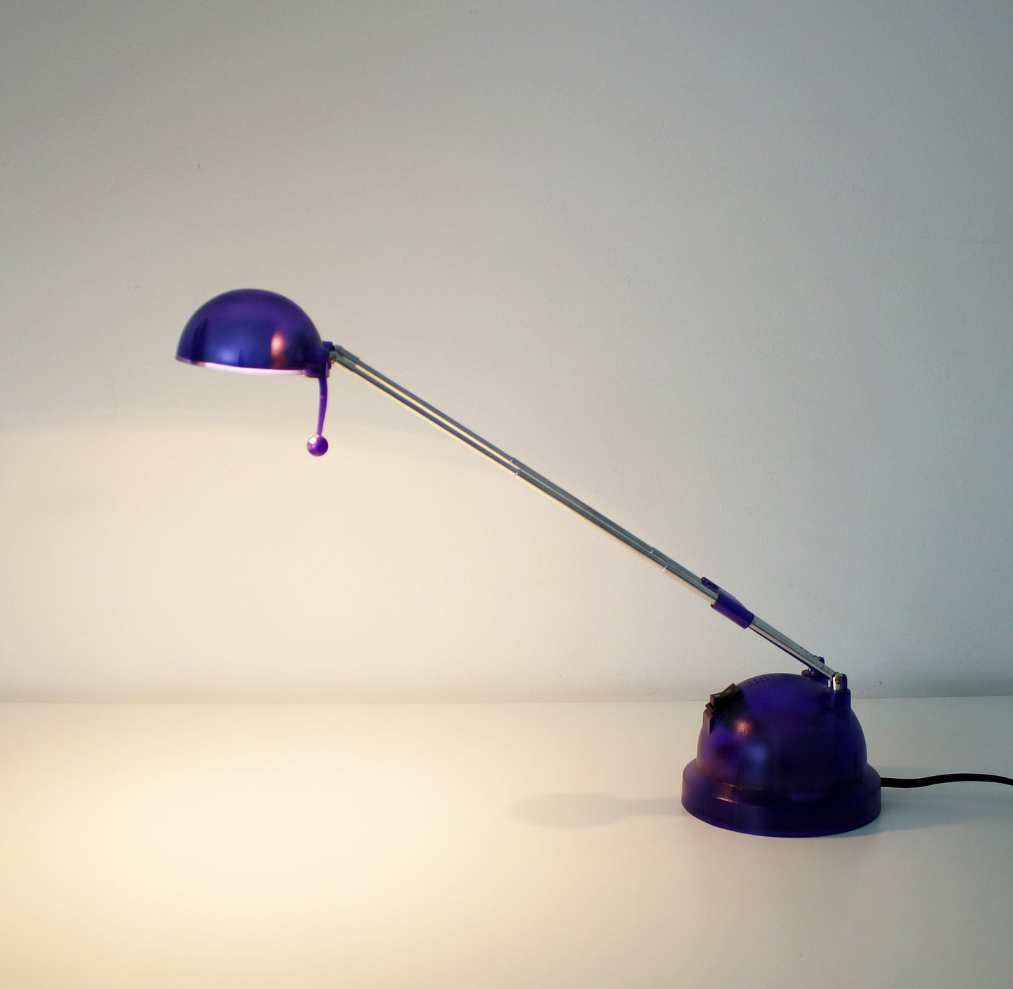 Frosted plastic desk light 1990s / Y2K - Purple or Blue