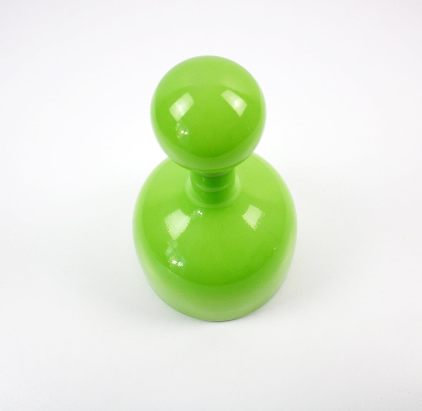 Decorative glass decanter with stopper