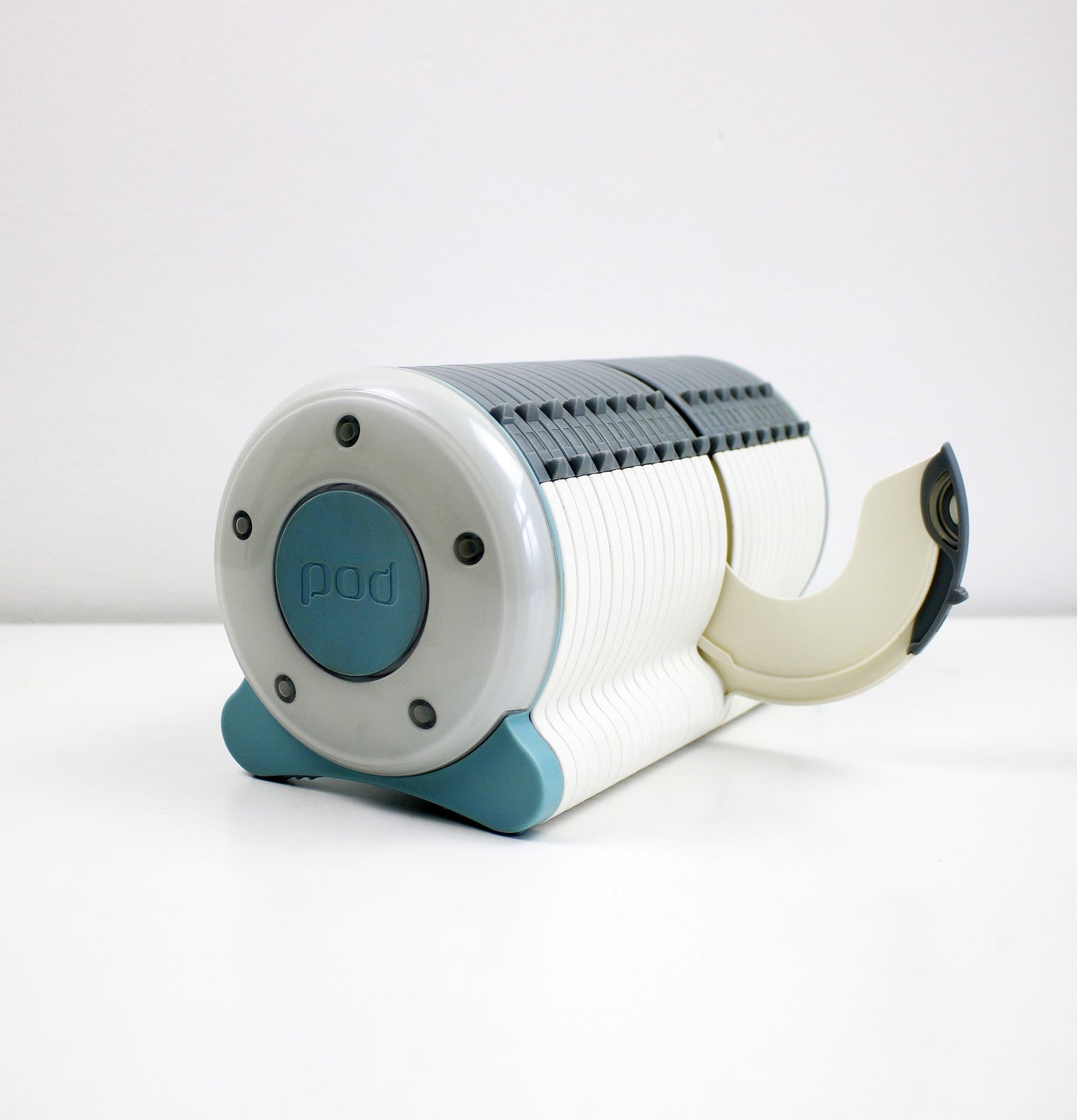 2007 preloved POD by Atlantic CD / disk holder - space age Y2K