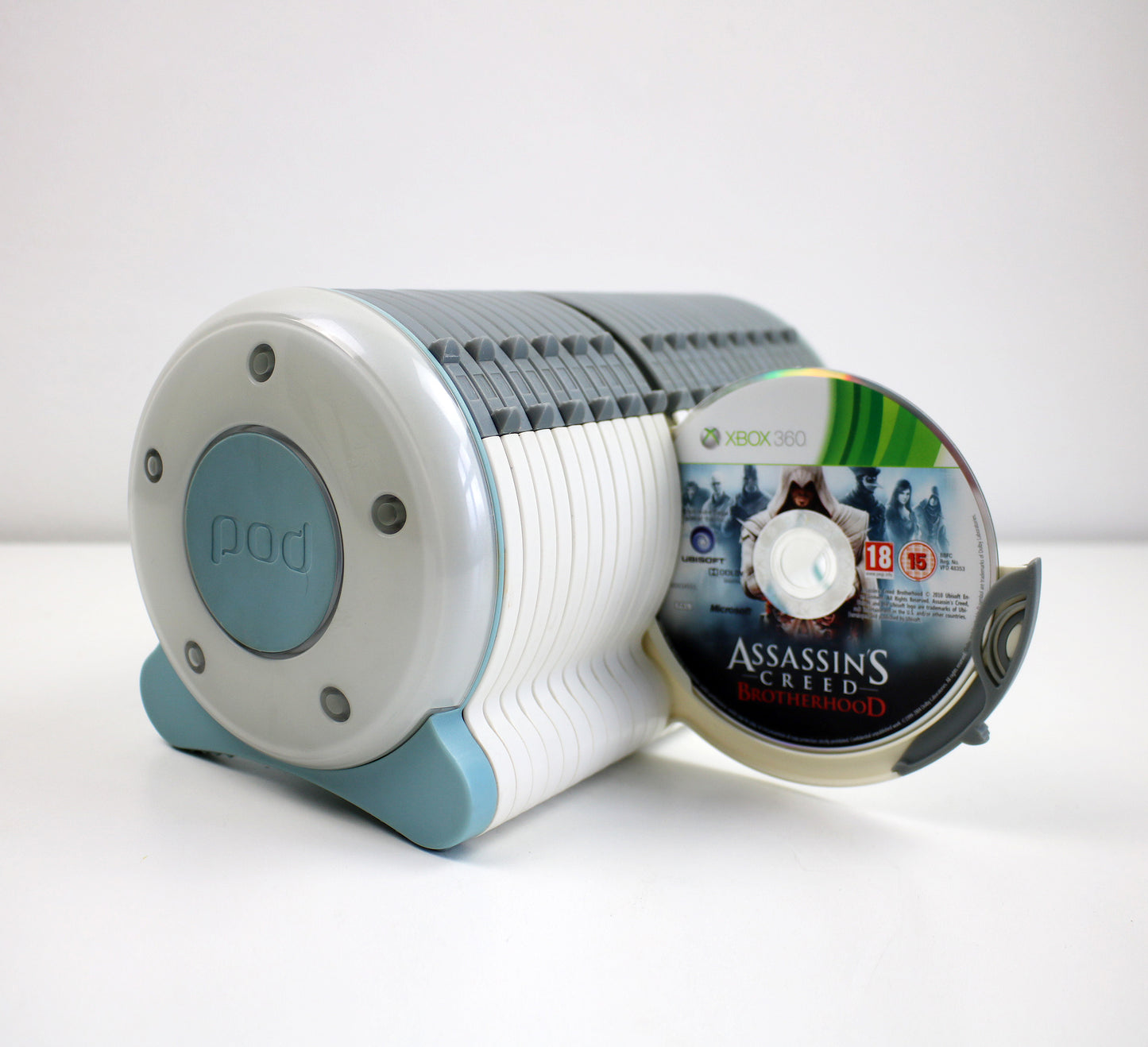 2007 preloved POD by Atlantic CD / disk holder - space age Y2K