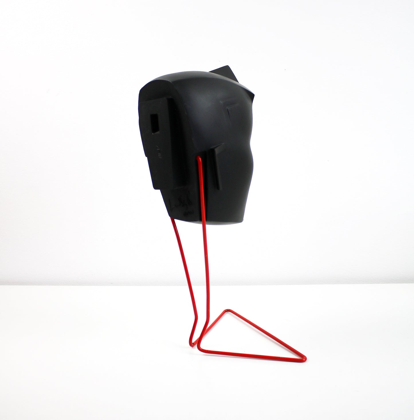 RARE (on stand) Authentic Lindsey B Ziggy resin sculpture on original wire stand