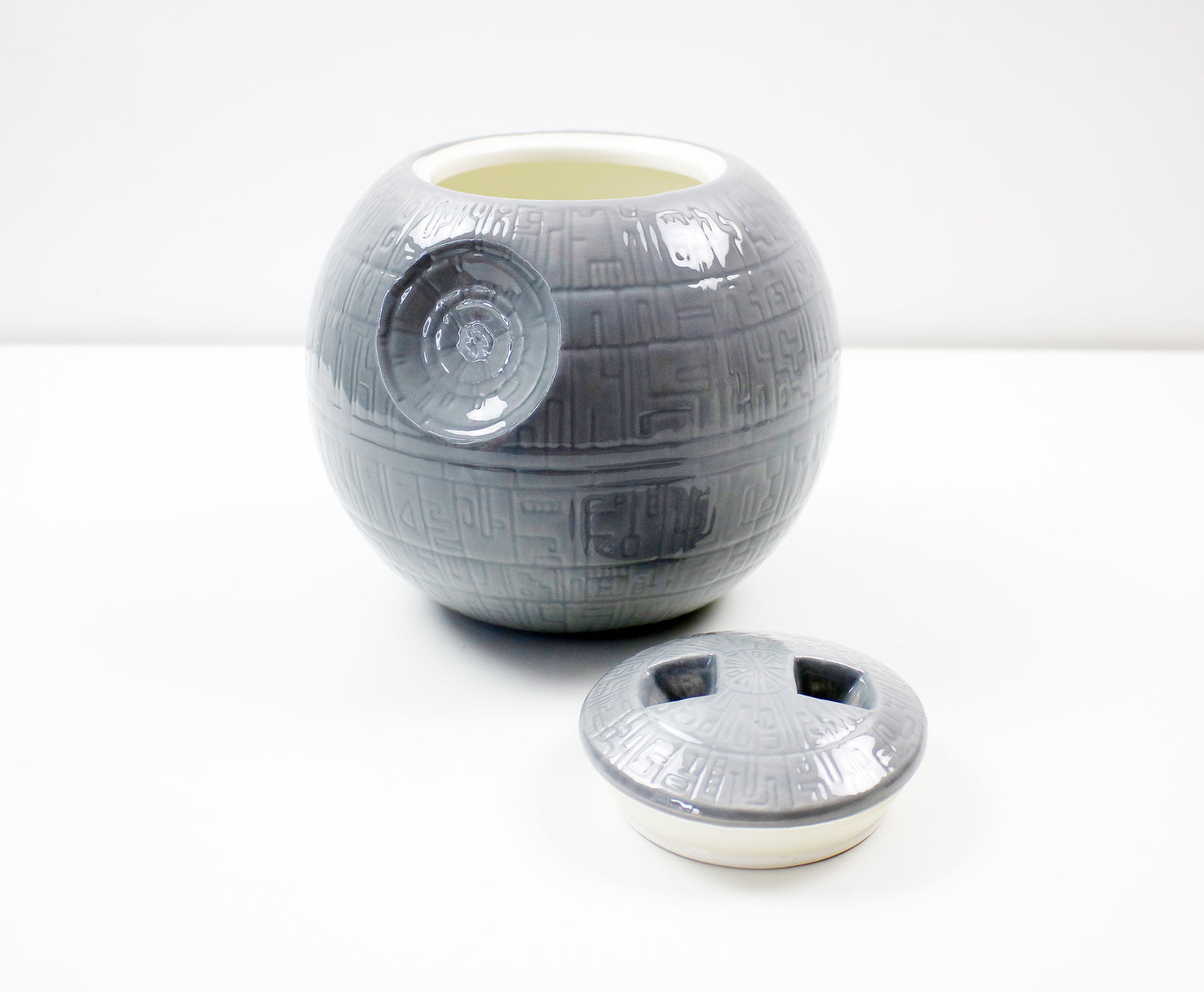 Rare Star Wars Death Star ceramic storage jar Zeon Lucas Film
