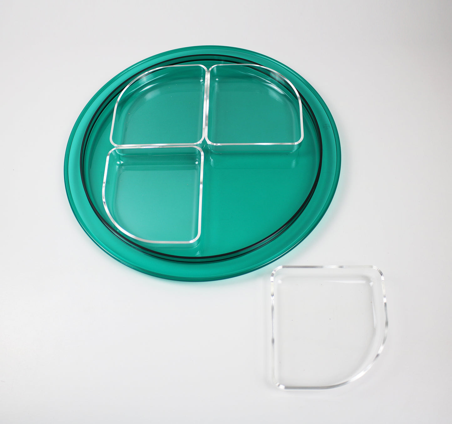 1990s Italian hors d'oeuvres serving tray in clear and clear emerald green lucite by Guzzini - Ninfea range