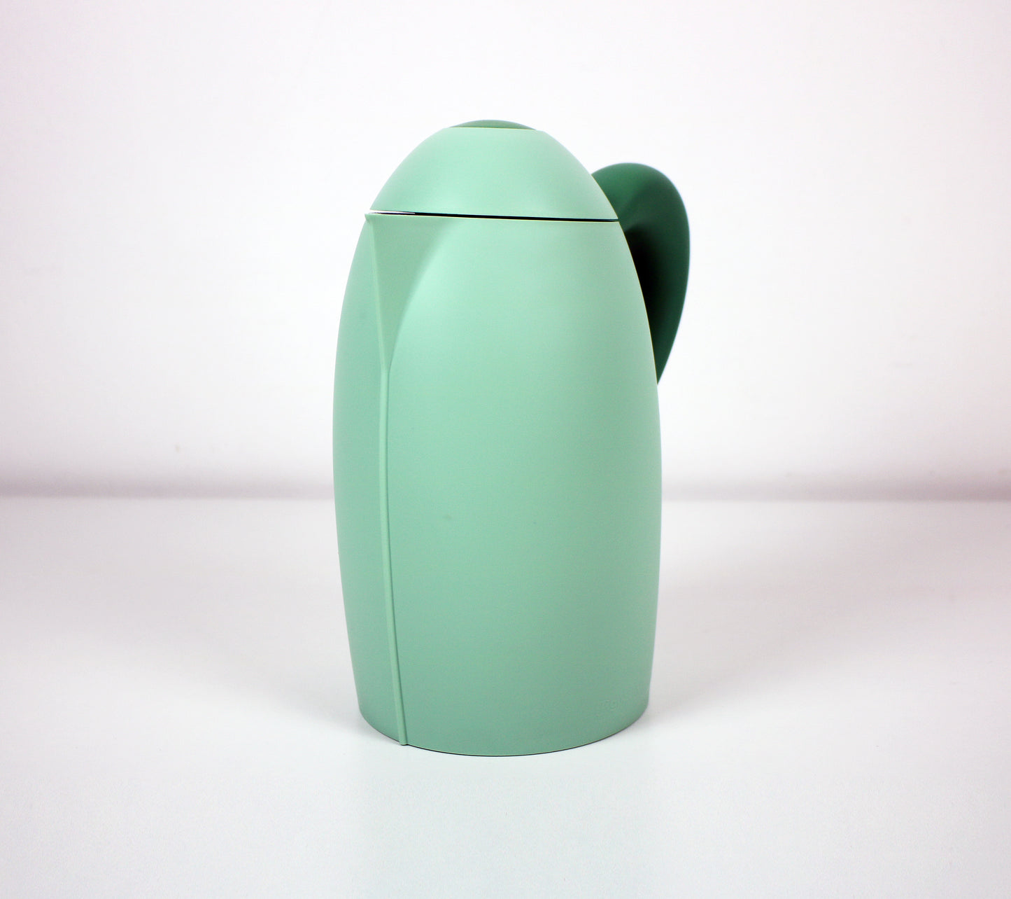 1990s 'Tobia' insulated thermal vacuum jug/ flask Angeletti and Ruzza for Fratelli Guzzini