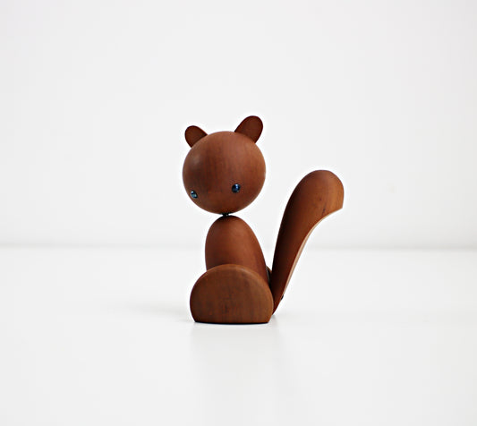 Mid century stylised wooden squirrel by Senshukai Japan boxed