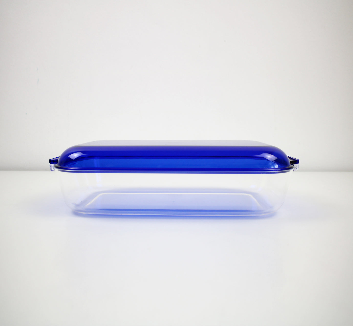 Bruno Gecchelin for Guzzini 1980s Italian acrylic / lucite storage and serving container. In and Out range.