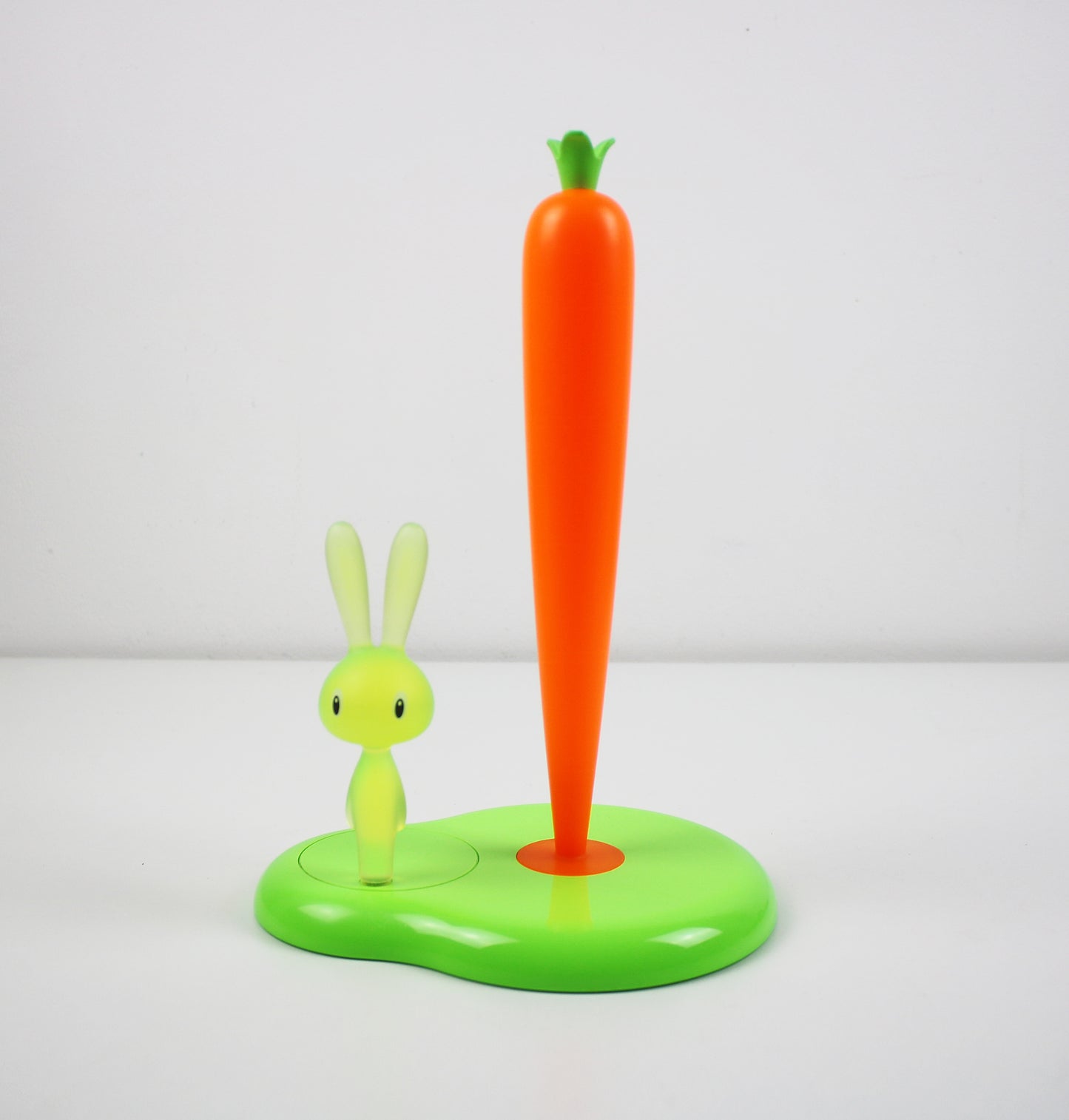 Preloved resin carrot and rabbit kitchen roll towel holder by Stefano Giovannoni for Alessi - note sizes.
