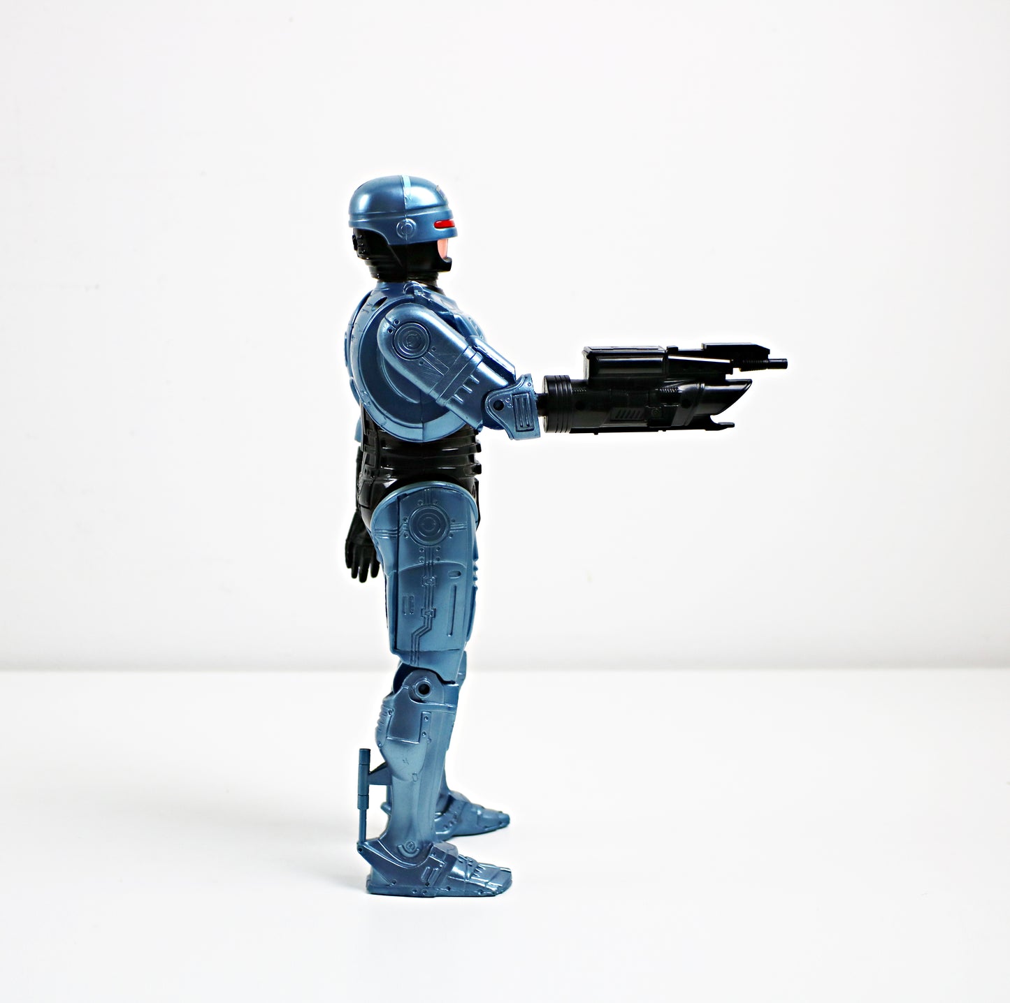 Robocop 1993 Orion pictures 12" talking figure with LCD mouth