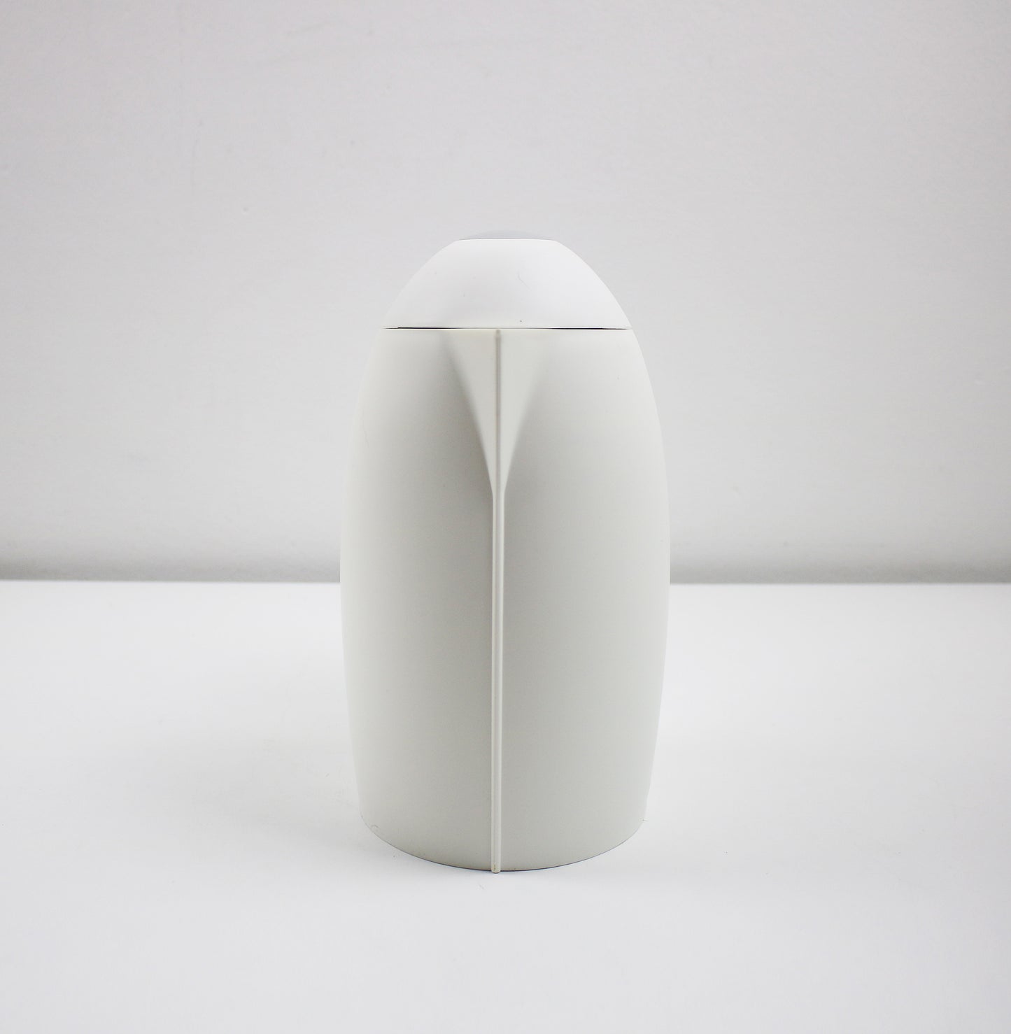 1990s 'Tobia' insulated thermal vacuum jug/ flask Angeletti and Ruzza for Fratelli Guzzini