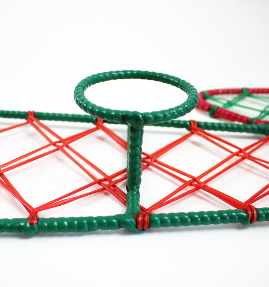 Vintage Italian atomic coat rack / hooks in metal with scoubidou plastic string in red and green