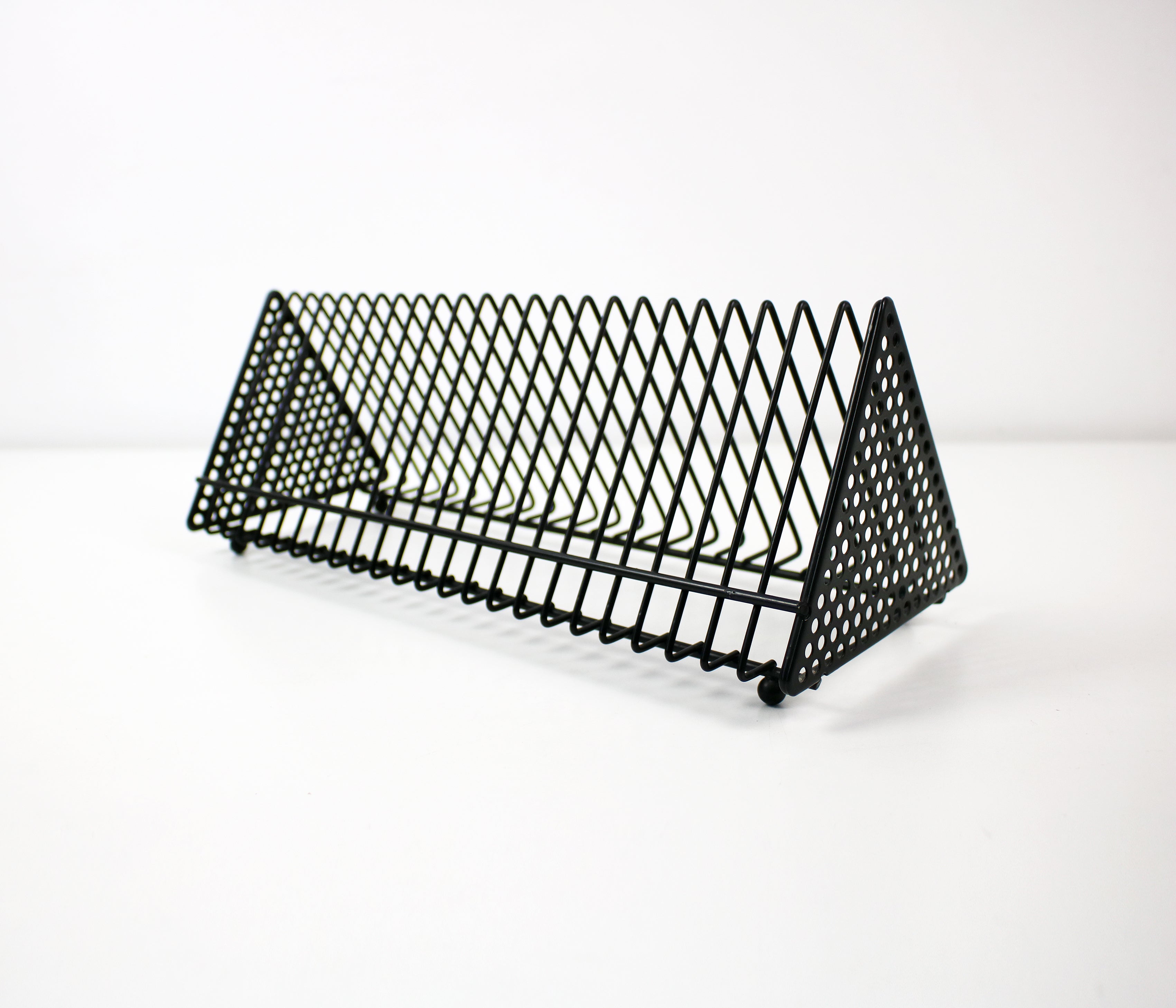 Hi-tek CD storage rack in black metal with perforation - 1990s – Kuladot