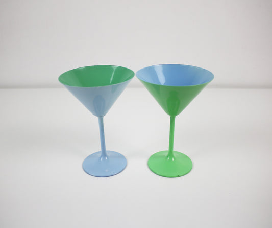 Memphis inspired vintage cocktail glasses in blue and green