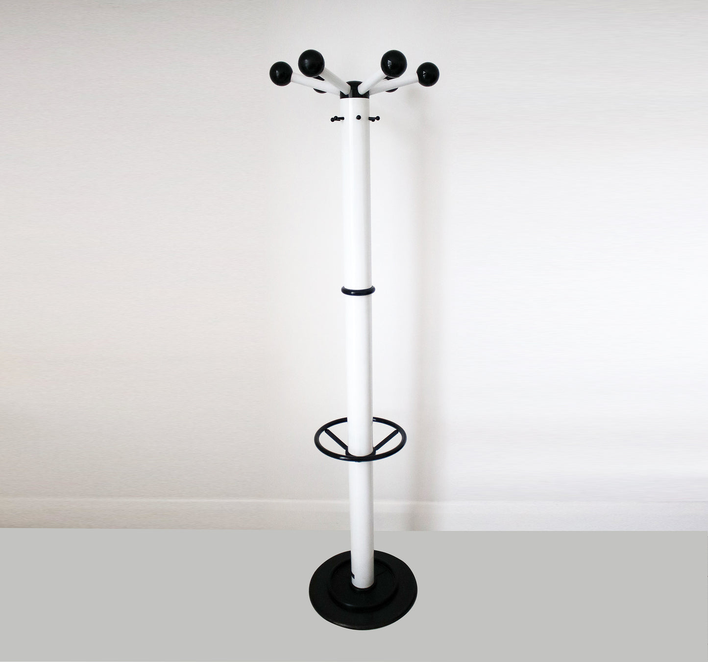 1970s Italian space-age coat stand from Caimi Brevetti