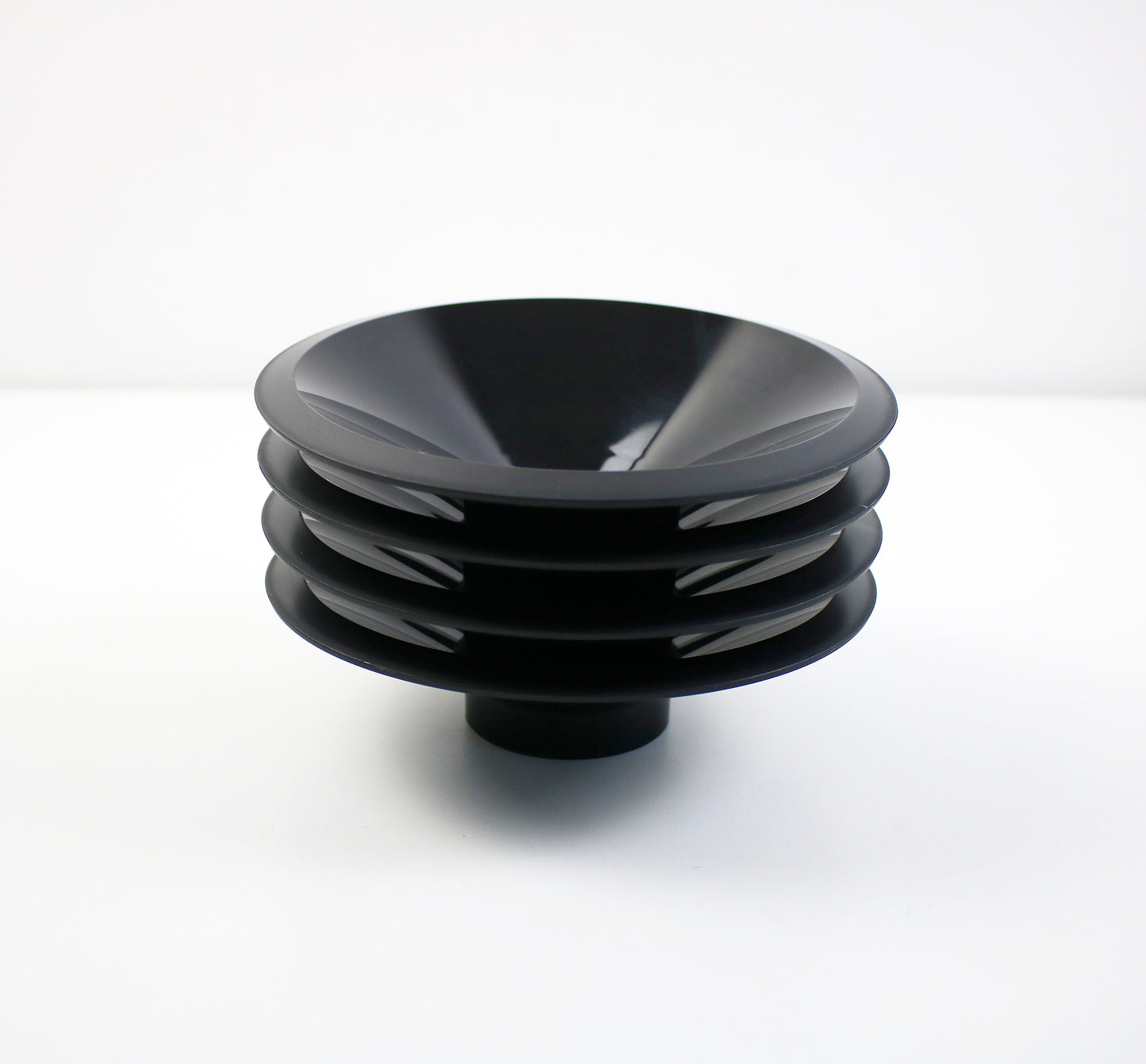 Paulus Van Leeuwen for Spong - Postmodern salad bowls in black plastic - set of 4