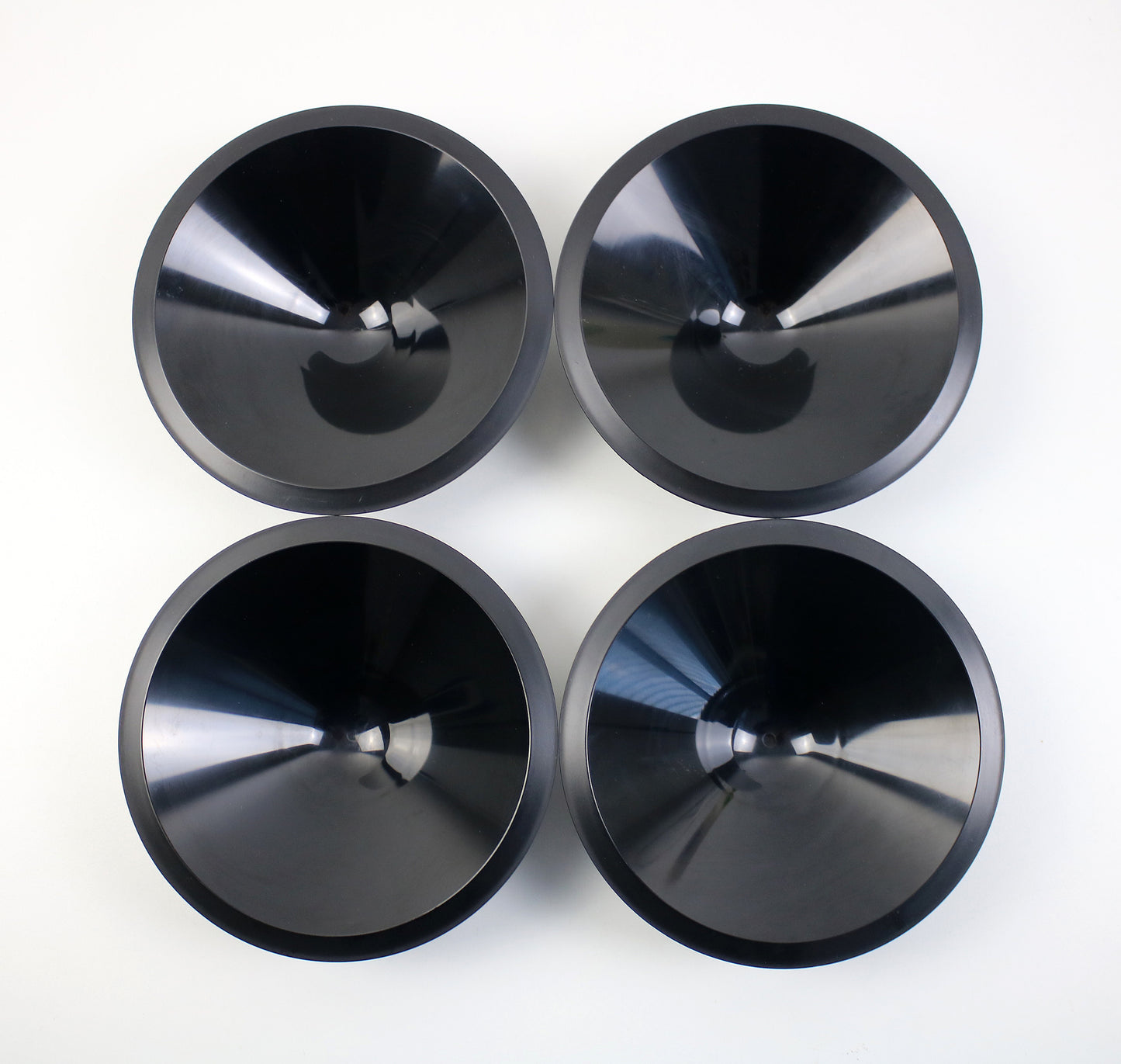 Paulus Van Leeuwen for Spong - Postmodern salad bowls in black plastic - set of 4